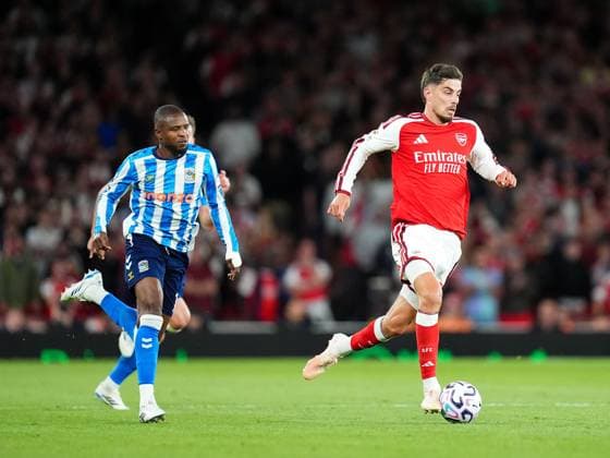 Kai Havertz of Arsenal gets away from Frank Onyeka of Coventry City Arsenal v Coventry City, Premier League, Football, Emirates Stadium, London, UK - 21 Aug 2026London Emirates Stadium United Kingdom EDITORIAL USE ONLY No use with unauthorised audio, video, data, fixture lists, club league logos or live services. Online in-match use limited to 120 images, no video emulation. No use in betting, games or single club league player publications.  Copyright: xWiredxPhotos Shutterstockx 17111592ag