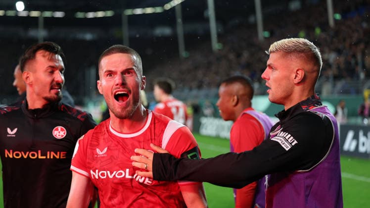 21.08.2026, xrekx, Fussball DFB Pokal 1.Runde, SV Waldhof Mannheim - 1.FC Kaiserslautern v.l. Jan Elvedi (1.FC Kaiserslautern) bejubelt den Siegtreffer (DFL DFB REGULATIONS PROHIBIT ANY USE OF PHOTOGRAPHS as IMAGE SEQUENCES and or QUASI-VIDEO) Mannheim *** August 21, 2026, xrekx, Soccer DFB Cup First Round, SV Waldhof Mannheim 1 FC Kaiserslautern v l Jan Elvedi 1 FC Kaiserslautern celebrates the winning goal DFL DFB REGULATIONS PROHIBIT ANY USE OF PHOTOGRAPHS AS IMAGE SEQUENCES AND OR QUASI-VIDEO Mannheim