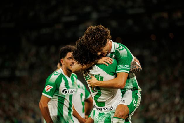 Rodrigo Riquelme and players of Betis seen celebrating after scoring goal during LaLiga EASPORTS 2026 2027 game between teams of Real Betis Balompie and Real Sociedad (Maciej Rogowski Ball Raw Images) Sevilla Estadio Benito Villamarin Spain Copyright: xMaciejxRogowskix maciejrogowski_betis_sociedad_2627-30