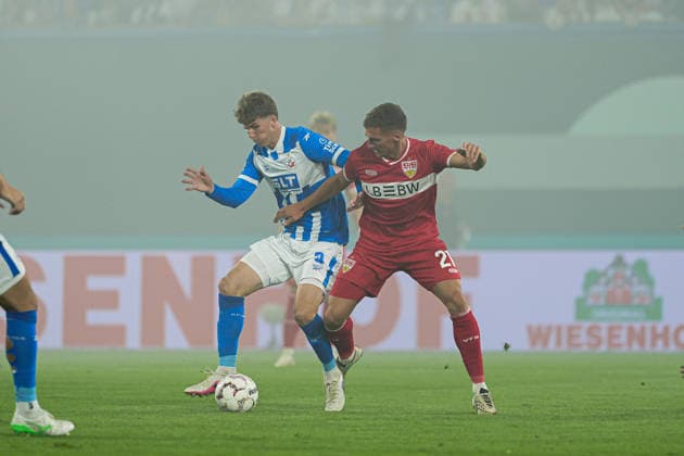 Florian Bohner (FC Hansa Rostock, 03), Grischa Prömel (VfB Stuttgart, 21) GER, FC Hansa Rostock vs. VfB Stuttgart, Fußball, DFB-Pokal, 1. Runde, Saison 2026 2027, 21.08.2026 GER, FC Hansa Rostock vs. VfB Stuttgart, Fußball, DFB-Pokal, 1. Runde, Saison 2026 2027, 21.08.2026 Rostock *** Florian Bohner, FC Hansa Rostock, 03; Grischa Prömel, VfB Stuttgart, 21 GER; FC Hansa Rostock vs. VfB Stuttgart, soccer, DFB Cup, 1st round, 2026–2027 season, August 21, 2026 GER, FC Hansa Rostock vs. VfB Stuttgart, Soccer, DFB Cup, Round 1, 2026–2027 Season, August 21, 2026 Rostock Copyright: xEibner-Pressefoto MarcelxvonxFehrnx EP_MFN