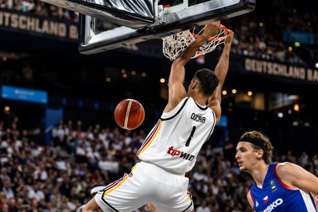 21.08.2026, GER, Turkish Airlines Supercup 2026, Hamburg, Deutschland-Tschechien Oscar Da Silva (Deutschland, 1) mit einem Dunk Hamburg Barclays Arena Hamburg Deutschland *** August 21, 2026, GER, 2026 Turkish Airlines Supercup, Hamburg, Germany vs. Czech Republic, Oscar Da Silva (Germany) scores with a dunk at the Hamburg Barclays Arena, Hamburg, Germany