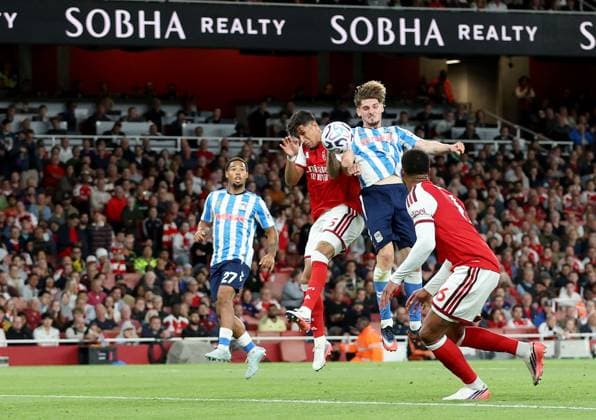 Jack Rudoni of Coventry City attempts a header on goal during the Premier League match between Arsenal and Coventry City at Emirates Stadium on August 21, 2026 in London, England. Arsenal v Coventry City, Premier League Football, Football, Emirates Stadium, London, UK - 21 Aug 2026London Emirates Stadium United Kingdom EDITORIAL USE ONLY No use with unauthorised audio, video, data, fixture lists, club league logos or live services. Online in-match use limited to 120 images, no video emulation. No use in betting, games or single club league player publications.  Copyright: xKieranxMcManus Shutterstockx 17111303fm