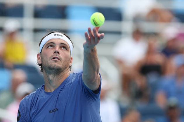 CINCINNATI, OH - AUGUST 21: Taylor Fritz of the United States serves during the quarterfinal round of the Cincinnati Open at the Lindner Family Tennis Center on August 21, 2026 in Mason, Ohio. (Photo by Ian Johnson Icon Sportswire) TENNIS: AUG 21 Cincinnati Open EDITORIAL USE ONLY Icon2608121017