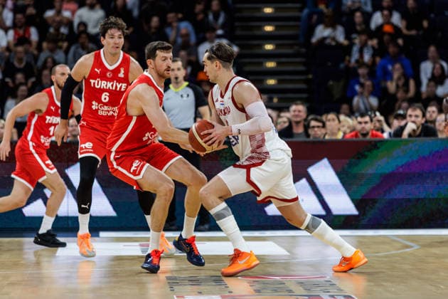 21.08.2026, GER, Turkish Airlines Supercup 2026, Hamburg, Kroatien-Türkei Mario Hezonja (Kroatien, 8), Ercan Osmani (Tuerkei, 24) Hamburg Barclays Arena Hamburg Deutschland *** August 21, 2026, GER, 2026 Turkish Airlines Super Cup, Hamburg, Croatia vs. Turkey: Mario Hezonja (Croatia), 8; Ercan Osmani (Turkey), 24; Hamburg Barclays Arena, Hamburg, Germany