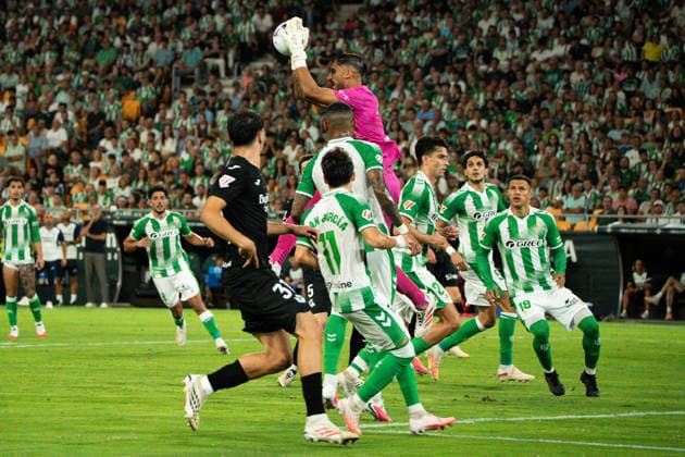 Alvaro Valles seen during LaLiga 2026 27 matchday 2 game between Real Betis Balompie and Real Sociedad de futbol (Marta Lopez Ball Raw Images) Seville Estadio La Cartuja Spain Copyright: xMartaxLopezx MartaLopez_BallRawImages_RealBetis-RealSociedad-046