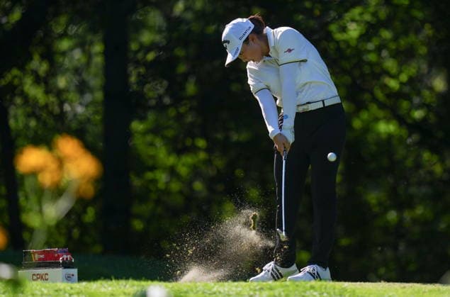August 21, 2026, Edmonton, Ab, CANADA: Ruoning Yin, of China, hits her tee shot on the seventh hole during the second round at the LPGA, Golf Damen CPKC Canadian Women s Open golf tournament, in Edmonton, on Friday, Aug. 21, 2026. Ronnie Yin  - ZUMAc35_ 20260821_zaf_c35_161 Copyright: xDarrylxDyckx