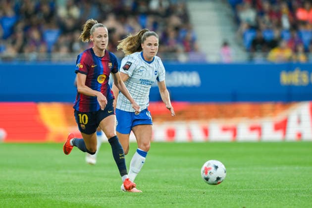 FC Barcelona, Barca v BRIGHTON & HOVE WOMEN S FOOTBALL JOHAN CRUYFF STADIUM,BARCELONA. August 21,2026 FC BARCELONA vs BRIGHTON & HOVE Aug 21,2026 Caroline Graham (10) of FC Barcelona during the match between FC Barcelona and Brighton & Hove corresponding to the Joan Gamper Trophy at Johan Cruyff Stadium in Barcelona, Spain, on August 21, 2026. Barcelona ESP Copyright: xS.xRosx