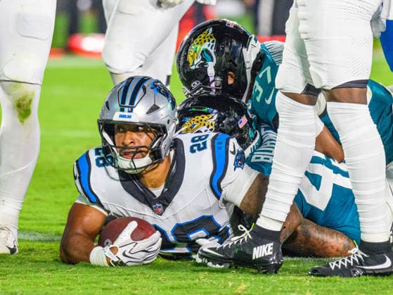 Aug 21, 2026; Jacksonville, Florida, USA; Carolina Panthers running back AJ Dillon (28) scores during the first half of preseason game against the Jacksonville Jaguars at Everbank Stadium. Mandatory Credit: -Cal Media NFL, American Football Herren, USA 2026: Panthers Vs Jaguars AUG 21  - ZUMAcg2_ 20221124_faf_cg2_008 Copyright: xRomeoxGuzmanx