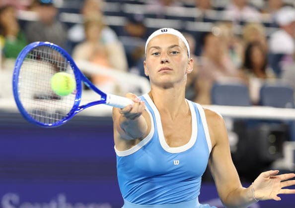 August 21, 2026, Mason, Ohio, USA: MARTA KOSTYUK of Ukraine during the match against C. Gauff of USA in quarterfinals of tennis tournament WTA, Tennis Damen 1000 Cincinnati Open in Mason, USA. Kostyuk lost 2:6, 2:6. Tennis: Cincinnati Open - Marta Kostyuk 2:6, 2:6 Coco Gauff  - ZUMAc278 20260821_zsp_c278_090 Copyright: xMarcinxCholewinskix