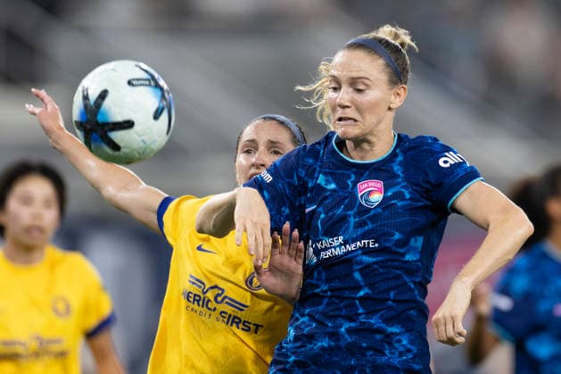 SAN DIEGO, CA - AUGUST 21: San Diego Wave FC defender Kristen McNabb (14) and Utah Royals defender Kaleigh Riehl (18) compete for the ball during a NWSL match between the Utah Royals and San Diego Wave FC on August 21, 2026 at Snapdragon Stadium in San Diego, CA. (Photo by Karl Anderson Icon Sportswire) SOCCER: AUG 21 NWSL SD Wave vs Royals EDITORIAL USE ONLY Icon272260821001