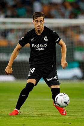 LaLiga EASPORTS 2026 2027 game between teams of Real Betis Balompie and Real Sociedad Madrid, Spain - 21 Aug 2026 Luka Su?i? (Real Sociedad) seen in action during LaLiga EA SPORTS 2026 2027 game between teams of Real Betis Balompie and Real Sociedad Final Score - Real Betis Balompie 1:0 Real Sociedad Sevilla Spain Copyright: xMaciejxRogowskix xSOPAxImagesx Maciej-Rogowski-1443889