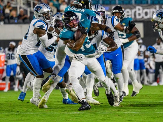 Aug 21, 2026; Jacksonville, Florida, USA; Jacksonville Jaguars running back Ameer Abdullah (43) during the first half of preseason game against the Carolina Panthers at Everbank Stadium. Mandatory Credit: -Cal Media NFL, American Football Herren, USA 2026: Panthers Vs Jaguars AUG 21  - ZUMAcg2_ 20221124_faf_cg2_020 Copyright: xRomeoxGuzmanx