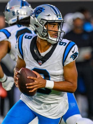 Aug 21, 2026; Jacksonville, Florida, USA; Carolina Panthers quarterback Bryce Young (9) during the first half of preseason game against the Jacksonville Jaguars at Everbank Stadium. Mandatory Credit: -Cal Media NFL, American Football Herren, USA 2026: Panthers Vs Jaguars AUG 21  - ZUMAcg2_ 20221124_faf_cg2_036 Copyright: xRomeoxGuzmanx