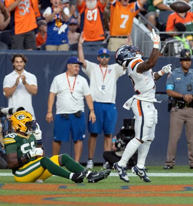 August 21, 2026, Denver, Colorado, USA: Broncos RB RJ HARVEY celebrates in the end zone after catching a TD pass for the Broncos 1st. score of the game during the 1st. Half at Empower Field at Mile High Friday evening. Packers beat the Broncos in Pre-Season 33-13. Credit Image: ZUMA Press Wire) Denver USA - ZUMAav4_ 20260821_zaf_av4_015 Copyright: xHectorxAcevedox