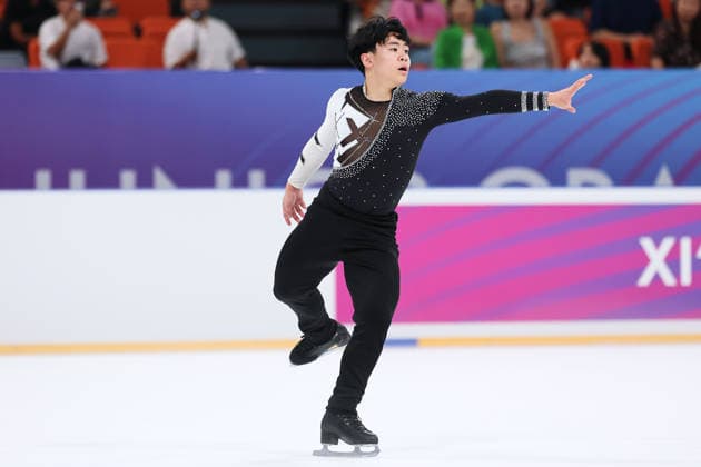 XI AN, CHINA - AUGUST 22: Vinceman Chong of Australia performs in the Junior Men - Free Skating on day 3 of the ISU Figure skating, Eiskunstlauf Junior Grand Prix Xi an 2026 on August 22, 2026 in Xi an, Shaanxi Province of China.  Copyright: xVCGx 111661418507