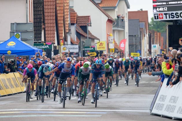 Etappengewinner nach 4:40 Regenfahrt: Alessio Magagnotti (RBH) *** Stage winner after a 4.40-hour race in the rain: Alessio Magagnotti (RBH)