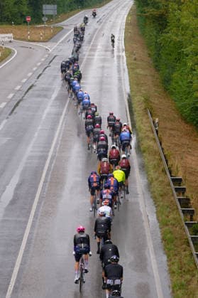 Peloton bei Germersheim *** Peloton near Germersheim