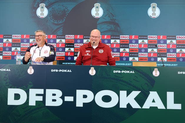 URS FISCHER, TOBIAS RINAUER PRESSEKONFERENZ VOR DEM DFB POKAL SPIEL VFB KRIESCHOW-1. FSV MAINZ 05 MAINZ *** URS FISCHER, TOBIAS RINAUER PRESS CONFERENCE AHEAD OF THE DFB CUP GAME: VFB KRIESCHOW 1, FSV MAINZ 05 MAINZ 