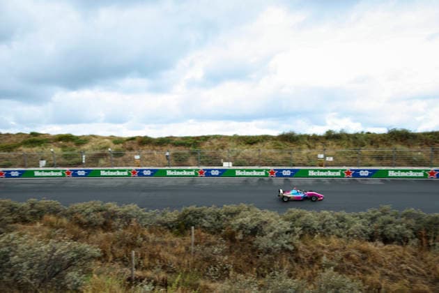 AUTO - F1 ACADEMY 2026 - ZANDVOORT 56 ROBERTSON Rachel (gbr), Hitech supported by Puma, Tatuus F4-T421, action during the 4th round of the 2026 F1 Academy from August 21 to 23, 2026 on the Zandvoort Circuit, in Zandvoort, Netherlands - ZandvoortNetherlands  Copyright: xXavixBonillax