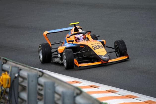 AUTO - F1 ACADEMY 2026 - ZANDVOORT 28 STEVENS Ella (gbr), Rodin Motorsport supported by McLaren Oxagon, Tatuus F4-T421, action during the 4th round of the 2026 F1 Academy from August 21 to 23, 2026 on the Zandvoort Circuit, in Zandvoort, Netherlands - ZandvoortNetherlands  Copyright: xXavixBonillax