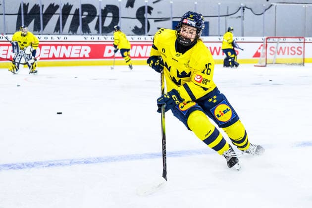 260822 Tilde Grillfors of Sweden ahead of the Women™s Euro Hockey Tour game between Finland and Sweden on August 22, 2026 in Kloten. Photo: Mathilda Schuler BILDBYRAN kod MA MA1022 ishockey Ice hockey, Eishockey women™s euro hockey tour finland sverige sweden dam bbeng sverige sweden finland *** August 22, 2022: Tilde Grillfors of Sweden ahead of the Women’s Euro Hockey Tour game between Finland and Sweden on August 22, 2026 in Kloten. Photo by Mathilda Schuler. BILDBYRAN code MA MA1022 ice hockey women’s euro hockey tour finland sweden sweden women’s bbeng sweden sweden finland  Copyright: MATHILDAxSCHULER BB260822MA023