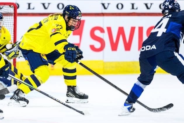 260822 Josefine Holmgren of Sweden during the Women™s Euro Hockey Tour game between Finland and Sweden on August 22, 2026 in Kloten. Photo: Mathilda Schuler BILDBYRAN kod MA MA1022 ishockey Ice hockey, Eishockey women™s euro hockey tour finland sverige sweden dam bbeng sverige sweden finland *** August 22, 2026: Josefine Holmgren of Sweden during the Women’s Euro Hockey Tour game between Finland and Sweden on August 22, 2026 in Kloten. Photo by Mathilda Schuler. BILDBYRAN code MA MA1022 ice hockey women’s euro hockey tour finland sweden women’s bbeng sweden finland  Copyright: MATHILDAxSCHULER BB260822MA032
