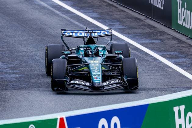 ZANDVOORT - Lance Stroll of Canada, driver for Aston Martin Aramco Formula 1 Team Honda, drives to the grid for the sprint race of the Formula 1 Heineken Dutch Grand Prix at Circuit Zandvoort on August 22, 2026, in Zandvoort, the Netherlands. MARCEL TER BALS ANP xVIxANPxSportx xMarcelxterxBalsxIVx 565992051 originalFilename: 565992051.jpg