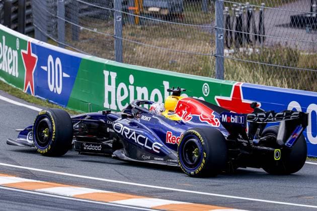 ZANDVOORT - Max Verstappen from the Netherlands, driver for Oracle Red Bull Racing, drives to the grid for the sprint race of the Formula 1 Heineken Dutch Grand Prix at Circuit Zandvoort on August 22, 2026, in Zandvoort, the Netherlands. MARCEL TER BALS ANP xVIxANPxSportx xMarcelxterxBalsxIVx 565992101 originalFilename: 565992101.jpg
