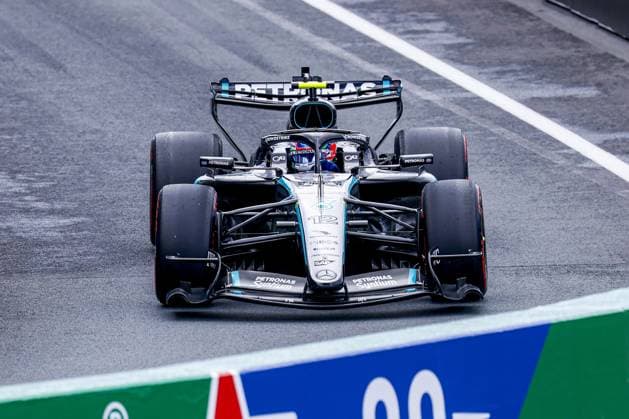 ZANDVOORT - Andrea Kimi Antonelli from Italy, driver for Mercedes-AMG PETRONAS F1 Team, drives to the grid for the Formula 1 Heineken Dutch Grand Prix sprint race at Circuit Zandvoort on August 22, 2026, in Zandvoort, the Netherlands. MARCEL TER BALS ANP xVIxANPxSportx xMarcelxterxBalsxIVx 565992152 originalFilename: 565992152.jpg