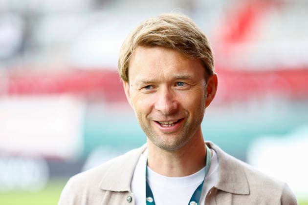22.08.2026, xavx, Fussball DFB Pokal 1.Runde, SV Wehen Wiesbaden - Bayer 04 Leverkusen v.l. Simon Rolfes (Geschäftsführer Bayer 04 Leverkusen) Einzelbild, Portrait, Portraet Wiesbaden *** August 22, 2026, xavx, Soccer, DFB Cup 1st Round, SV Wehen Wiesbaden vs. Bayer 04 Leverkusen, Simon Rolfes, Sporting Director, Bayer 04 Leverkusen, Single shot, Portrait, Wiesbaden