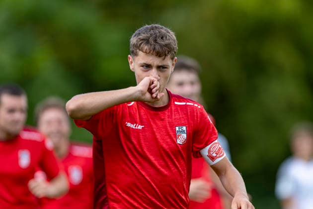U17, U 17 DFB-Nachwuchsliga - Vorrunde Gruppe H: FC Rot-Weiß Erfurt vs. SV Meppen; Erfurt; 22.08.2026 Jubel, Marlon-Maurice Röhr ( 17; FC Rot-Weiß Erfurt U17) U17 DFB-Nachwuchsliga - Vorrunde Gruppe H: FC Rot-Weiß Erfurt vs. SV Meppen; Hauptplatz Cyriaksgebreite Erfurt; 22.08.2026 DFB REGULATIONS PROHIBIT ANY USE OF PHOTOGRAPHS AS IMAGE SEQUENCES AND OR QUASI-VIDEO. *** U17 DFB Youth League Preliminary Round Group H FC Rot Weiß Erfurt vs. SV Meppen Erfurt, August 22, 2026. Celebrations, Marlon Maurice Röhr, 17, FC Rot-Weiß Erfurt U17 U17 DFB Youth League Preliminary Round Group H FC Rot-Weiß Erfurt vs. SV Meppen Main Field, Cyriaksgebreite, Erfurt, August 22, 2026 DFB REGULATIONS PROHIBIT ANY USE OF PHOTOGRAPHS AS IMAGE SEQUENCES AND OR QUASI-VIDEO Copyright: xBEAUTIFULxSPORTS Duehringx