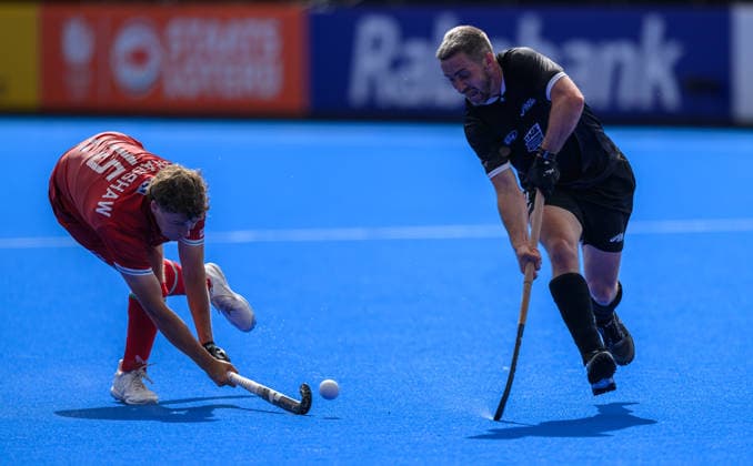 Hockey World Cup Day Eight Rhys Bradshaw of Wales drives the ball past Scott Boyde of New Zealand during the Pool G classification match in the 2026 *Mens Womens* FIH Hockey World Cup at Wagener Stadium, Amstelveen 22 08 2026 UK Newspapers OUT Copyright: xGraemexWilcocksonx FIL-23820-0012