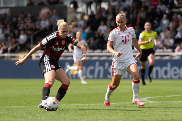 22.08.2026, xhfmx, Fussball Google Pixel Frauen-Bundesliga, Eintracht Frankfurt - 1.FC Köln v.l. Laura Freigang (Eintracht Frankfurt, Rückennummer 10), Beke Sterner (1. FC Köln, Rückennummer 37) Frankfurt am Main *** August 22, 2026, xhfmx, Soccer Google Pixel Women s Bundesliga, Eintracht Frankfurt vs. 1. FC Köln, Laura Freigang (Eintracht Frankfurt, jersey number 10), Beke Sterner (1. FC Köln, jersey number 37), Frankfurt am Main