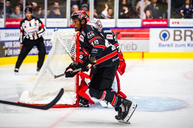 Jamal Watson (LD, ECDC Memmingen Indians, 42) GER, Ravensburg Towerstars vs ECDC Memmingen Indian, Eishockey, Vorbereitung, DEL2, Saison 2026 27, 21.08.2026 GER, Ravensburg Towerstars vs ECDC Memmingen Indian, Eishockey, Vorbereitung, DEL2, Saison 2026 27, 21.08.2026 Ravensburg *** Jamal Watson LD, ECDC Memmingen Indians, 42 GER, Ravensburg Towerstars vs. ECDC Memmingen Indians, Ice Hockey, Preseason, DEL2, 2026–27 Season, August 21, 2026 GER, Ravensburg Towerstars vs. ECDC Memmingen Indians, Ice Hockey, Preseason, DEL2, 2026–27 Season, August 21, 2026 Ravensburg Copyright: xEibner-Pressefoto FlorianxWolfx EP_FWF