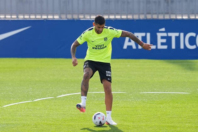 August 22, 2026, Madrid, Madrid, Spain: Cristian Cuti Romero during a training session of Atletico de Madrid ahead the Spanish League, LaLiga EA Sports, football match against Villarreal CF at Ciudad Deportiva Wanda Atletico de Madrid on August 22, 2026, in Madrid, Spain. Madrid Spain - ZUMAa181 20260822_zaa_a181_027 Copyright: xDennisxAgyemanx