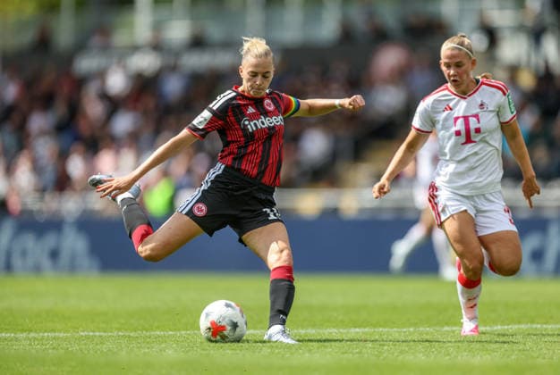 GER, Frankfurt, Eintracht Frankfurt vs 1. FC Köln, Google Pixel Frauen Bundesliga, Fussball, DFB, Spielzeit 2026 2027, Stadion am Brentanobad, 1. Spieltag im Bild v.l.: Laura Freigang (Eintracht Frankfurt Frauen 10), Torschuss DFB DFL REGULATIONS PROHIBIT ANY USE OF PHOTOGRAPHS AS IMAGE SEQUENCES AND OR QUASI-VIDEO, 22.08.2026 *** GER, Frankfurt, Eintracht Frankfurt vs. 1. FC Köln, Google Pixel Women s Bundesliga, Soccer, DFB, 2026–2027 Season, Stadion am Brentanobad, Matchday 1 in pictures: from left, Laura Freigang, Eintracht Frankfurt Women’s Team No. 10, shooting on goal. DFB and DFL regulations prohibit any use of photographs as image sequences and or quasi-video. August 22, 2026 Copyright: HMBxMedia HendrikxHamelau