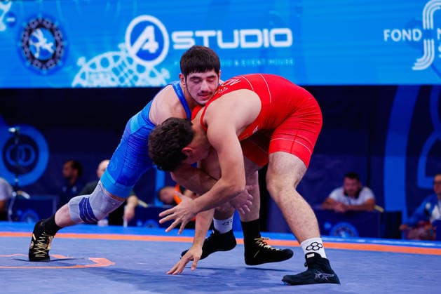 U20 World Championships 97kg FS - Ashab Dadaev (FRA) df. Alexei Usanov (MDA) *** U20 World Championships, 97kg Freestyle: Ashab Dadaev (FRA) defeated Alexei Usanov (MDA) Copyright: xKostadinxAndonovx