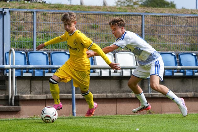 Samstag, 22.08.2026 Saison 2026 2027 3. Spieltag U17, U 17 DFB Nachwuchsliga Vorrunde Gruppe G im BSA Westender Straße, Duisburg, Germany. MSV Duisburg U17 - BV Borussia Dortmund U17. Janis Tunkel (BVB) *** Saturday, August 22, 2026 2026–2027 Season, Matchday 3, U17 DFB Youth League, Preliminary Round, Group G, at BSA Westender Straße, Duisburg, Germany MSV Duisburg U17 vs. BV Borussia Dortmund U17 Janis Tunkel (BVB)