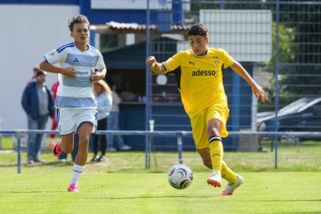 Samstag, 22.08.2026 Saison 2026 2027 3. Spieltag U17, U 17 DFB Nachwuchsliga Vorrunde Gruppe G im BSA Westender Straße, Duisburg, Germany. MSV Duisburg U17 - BV Borussia Dortmund U17. Nikola Jekic (BVB) *** Saturday, August 22, 2026 2026–2027 Season, Matchday 3, U17 DFB Youth League Preliminary Round, Group G, at BSA Westender Straße, Duisburg, Germany MSV Duisburg U17 vs. BV Borussia Dortmund U17 Nikola Jekic BVB