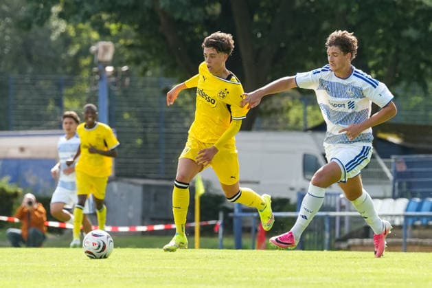 Samstag, 22.08.2026 Saison 2026 2027 3. Spieltag U17, U 17 DFB Nachwuchsliga Vorrunde Gruppe G im BSA Westender Straße, Duisburg, Germany. MSV Duisburg U17 - BV Borussia Dortmund U17. Niclas Julius Goldberg (BVB) *** Saturday, August 22, 2026 2026–2027 Season, Matchday 3, U17 DFB Youth League Preliminary Round, Group G, at BSA Westender Straße, Duisburg, Germany MSV Duisburg U17 vs. BV Borussia Dortmund U17 Niclas Julius Goldberg (BVB)