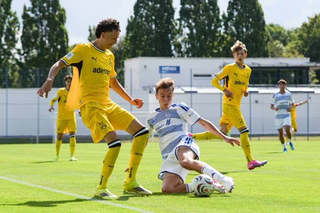 Samstag, 22.08.2026 Saison 2026 2027 3. Spieltag U17, U 17 DFB Nachwuchsliga Vorrunde Gruppe G im BSA Westender Straße, Duisburg, Germany. MSV Duisburg U17 - BV Borussia Dortmund U17. Ilyas Arzini (BVB) *** Saturday, August 22, 2026, 2026–2027 Season, Matchday 3, U17 DFB Youth League, Preliminary Round, Group G, at BSA Westender Straße, Duisburg, Germany: MSV Duisburg U17 vs. BV Borussia Dortmund U17, Ilyas Arzini (BVB)