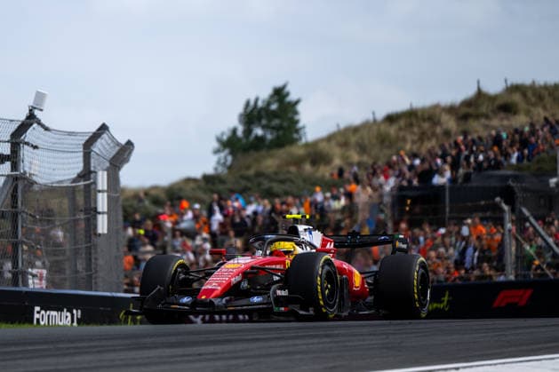 22.08.2026, NED, Motorsport, FIA Formel 1 Weltmeisterschaft, Saison 2026, Circuit Zandvoort, Großer Preis der Niederlande Lewis Hamilton ( Scuderia Ferrari HP, Großbritannien, 44 ) im SF-26, Zandvoort Mascot Circuit Zandvoort Holland Niederlande *** August 22, 2026, NED, Motorsports, FIA Formula 1 World Championship, 2026 Season, Circuit Zandvoort, Dutch Grand Prix, Lewis Hamilton, Scuderia Ferrari HP, Great Britain, No. 44 in the SF 26, Zandvoort Mascot, Circuit Zandvoort, Holland, Netherlands Copyright: xNordphoto Memmlerx
