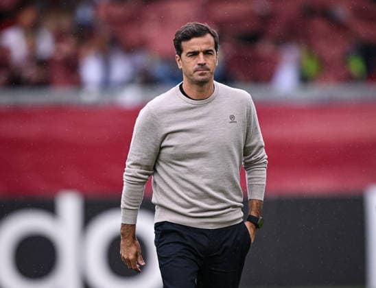 Fussball DFB Pokal 1. Runde Saison 2026 2027 22.08.2026 SV Wehen Wiesbaden - Bayer 04 Leverkusen Trainer Carles Martinez (Bayer 04 Leverkusen) *** Soccer, DFB Cup, First Round, 2026–2027 Season, August 22, 2026: SV Wehen Wiesbaden vs. Bayer 04 Leverkusen; Coach: Carles Martinez, Bayer 04 Leverkusen
