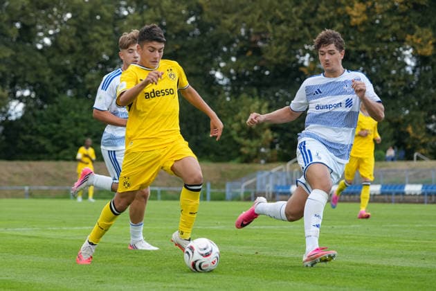 Samstag, 22.08.2026 Saison 2026 2027 3. Spieltag U17, U 17 DFB Nachwuchsliga Vorrunde Gruppe G im BSA Westender Straße, Duisburg, Germany. MSV Duisburg U17 - BV Borussia Dortmund U17. Nikola Jekic (BVB) *** Saturday, August 22, 2026 2026–2027 Season, Matchday 3, U17 DFB Youth League, Preliminary Round, Group G, at BSA Westender Straße, Duisburg, Germany MSV Duisburg U17 vs. BV Borussia Dortmund U17 Nikola Jekic BVB