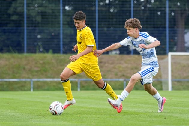 Samstag, 22.08.2026 Saison 2026 2027 3. Spieltag U17, U 17 DFB Nachwuchsliga Vorrunde Gruppe G im BSA Westender Straße, Duisburg, Germany. MSV Duisburg U17 - BV Borussia Dortmund U17. Nikola Jekic (BVB) *** Saturday, August 22, 2026 2026–2027 Season, Matchday 3, U17 DFB Youth League Preliminary Round, Group G, at BSA Westender Straße, Duisburg, Germany MSV Duisburg U17 vs. BV Borussia Dortmund U17 Nikola Jekic BVB