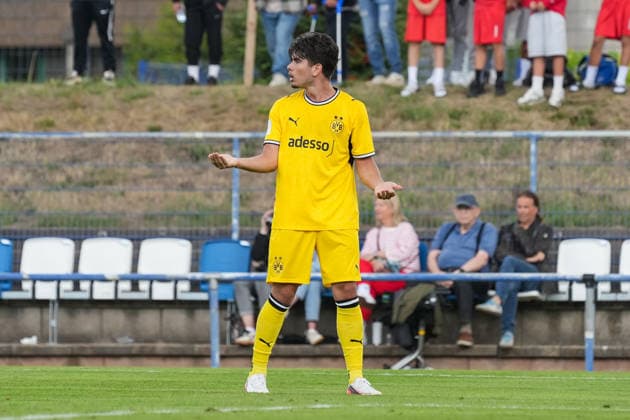 Samstag, 22.08.2026 Saison 2026 2027 3. Spieltag U17, U 17 DFB Nachwuchsliga Vorrunde Gruppe G im BSA Westender Straße, Duisburg, Germany. MSV Duisburg U17 - BV Borussia Dortmund U17. Athanasios Grammozis (BVB) *** Saturday, August 22, 2026 2026–2027 Season, Matchday 3, U17 DFB Youth League Preliminary Round, Group G at BSA Westender Straße, Duisburg, Germany MSV Duisburg U17 vs. BV Borussia Dortmund U17 Athanasios Grammozis BVB