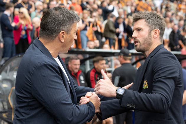 Hull City v Manchester United, ManU Premier League Hull City manager Sergej JakiroviÄ‡ greets Manchester United manager Michael Carrick ahead of the Premier League match between Hull City and Manchester United at the MKM Stadium, Hull. 22 08 2026 UK Newspapers OUT Copyright: xMattxWilkinsonx FIL-23804-0085