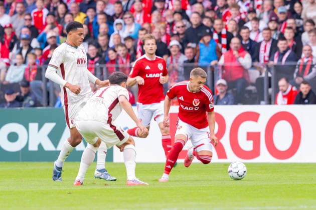 Germany, Cottbus, LEAG Energie Stadion, 22.08.2026, DFB Pokal 2026 27, 1. Runde, FC Energie Cottbus vs. FC Augsburg, Julian Guttau (Energie Cottbus), Photo by Eibner Pressefoto Tino Henschel DFB Pokal 2026 27, 1. Runde, FC Energie Cottbus vs. FC Augsburg Cottbus *** Germany, Cottbus, LEAG Energie Stadium, August 22, 2026, 2026–27 DFB Cup, First Round, FC Energie Cottbus vs. FC Augsburg, Julian Guttau, Energie Cottbus, Photo by Eibner Pressefoto, Tino Henschel, 2026–27 DFB Cup, First Round, FC Energie Cottbus vs. FC Augsburg, Cottbus Copyright: xEibnerxPressefotox