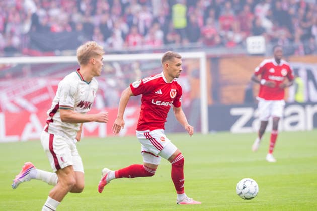Germany, Cottbus, LEAG Energie Stadion, 22.08.2026, DFB Pokal 2026 27, 1. Runde, FC Energie Cottbus vs. FC Augsburg, Julian Guttau (Energie Cottbus), Photo by Eibner Pressefoto Tino Henschel DFB Pokal 2026 27, 1. Runde, FC Energie Cottbus vs. FC Augsburg Cottbus *** Germany, Cottbus, LEAG Energie Stadium, August 22, 2026, 2026–27 DFB Cup, First Round, FC Energie Cottbus vs. FC Augsburg, Julian Guttau, Energie Cottbus, Photo by Eibner Pressefoto, Tino Henschel, 2026–27 DFB Cup, First Round, FC Energie Cottbus vs. FC Augsburg, Cottbus Copyright: xEibnerxPressefotox