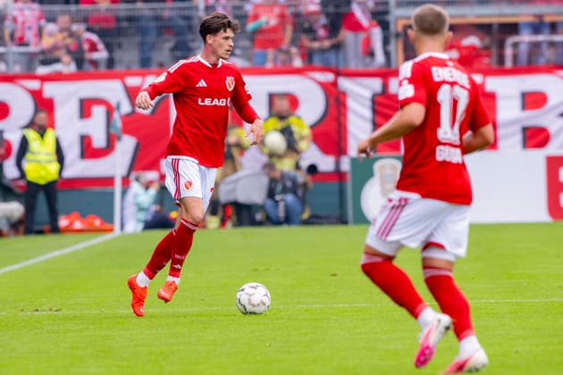Germany, Cottbus, LEAG Energie Stadion, 22.08.2026, DFB Pokal 2026 27, 1. Runde, FC Energie Cottbus vs. FC Augsburg, Luca Erlein (Energie Cottbus), Photo by Eibner Pressefoto Tino Henschel DFB Pokal 2026 27, 1. Runde, FC Energie Cottbus vs. FC Augsburg Cottbus *** Germany, Cottbus, LEAG Energie Stadium, August 22, 2026, 2026–27 DFB Cup, First Round, FC Energie Cottbus vs. FC Augsburg, Luca Erlein, Energie Cottbus, Photo by Eibner Pressefoto, Tino Henschel, 2026–27 DFB Cup, First Round, FC Energie Cottbus vs. FC Augsburg, Cottbus Copyright: xEibnerxPressefotox